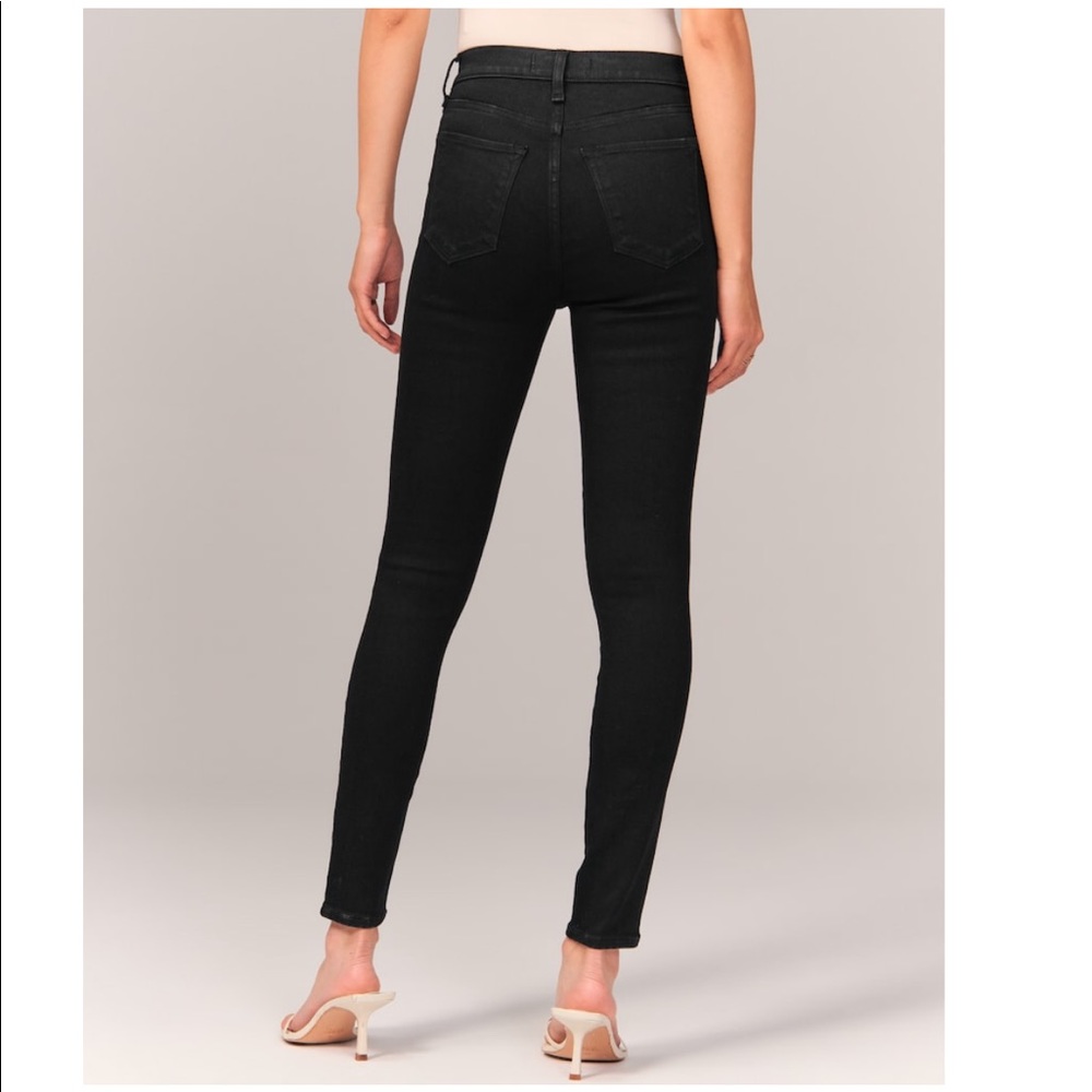 A&F Skinny High Rise Jean - Picture 3 of 6